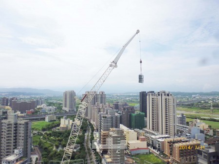 鋁隔柵材料進場及吊料